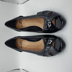 I "heart" Comfort  black size 8.5 heels